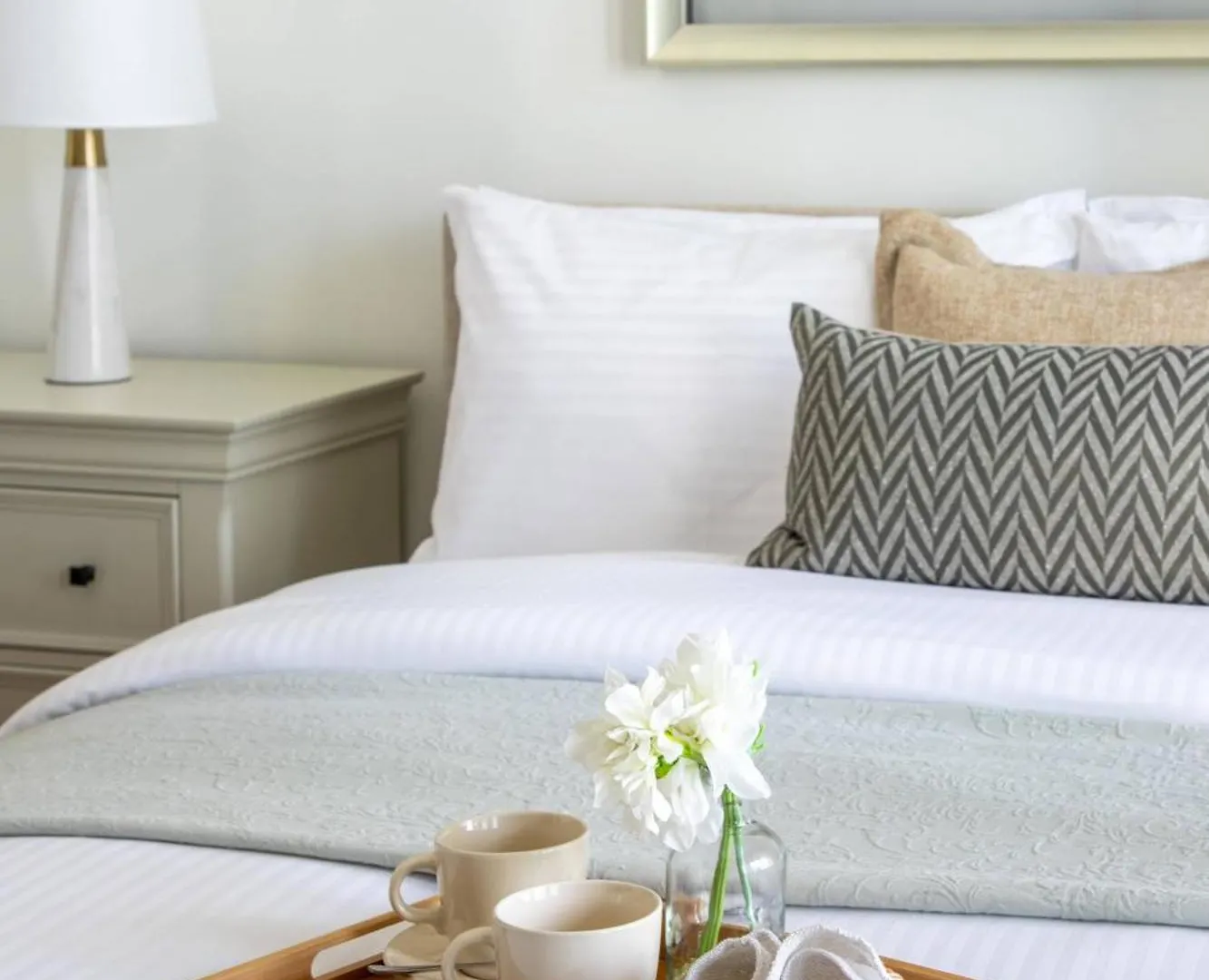 Frank Porter - Boulevard Heights Dubai Apartment
